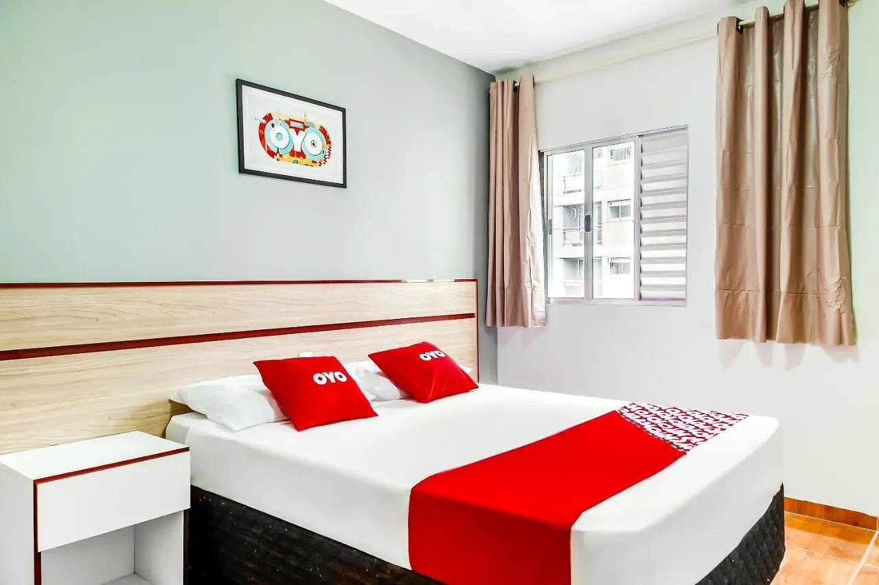 Oyo Hotel Lisboa, São José dos Campos 2*,  البرازيل