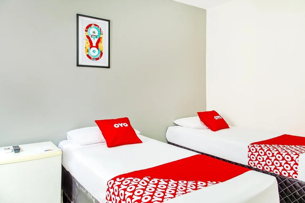 Oyo Hotel Lisboa, São José dos Campos