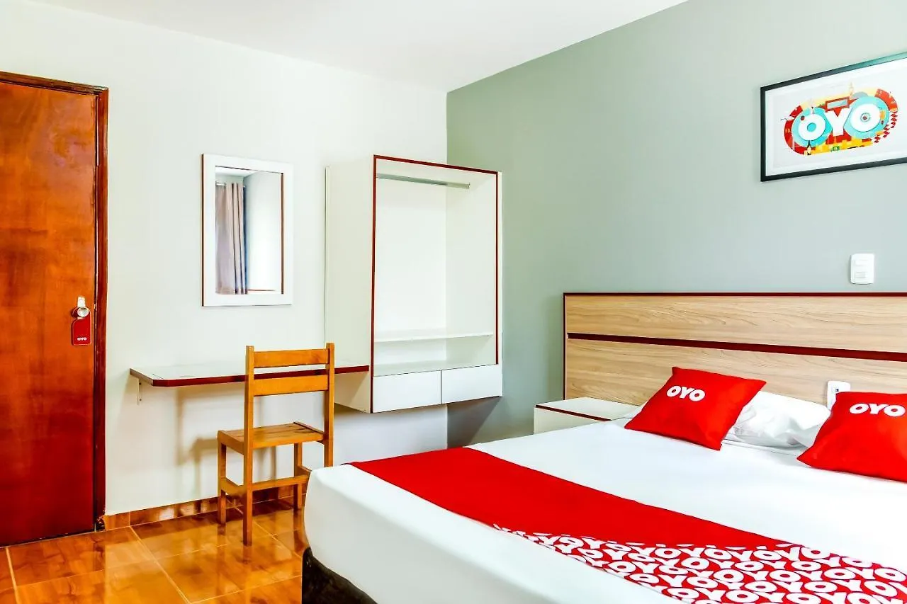 Oyo Hotel Lisboa, São José dos Campos