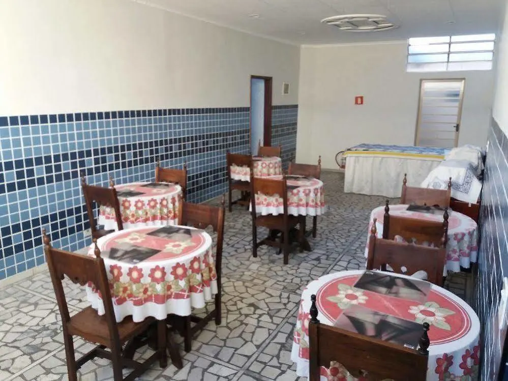 Oyo Hotel Lisboa, São José dos Campos