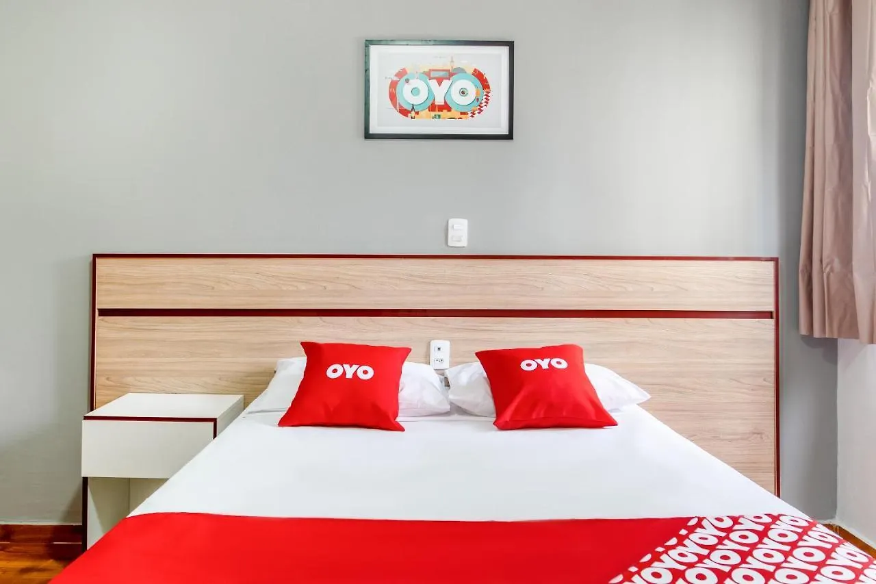 **  Oyo Hotel Lisboa, São José dos Campos البرازيل