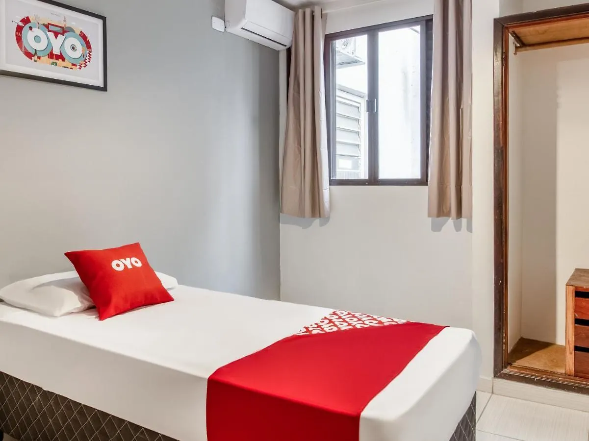 Oyo Hotel Lisboa, São José dos Campos