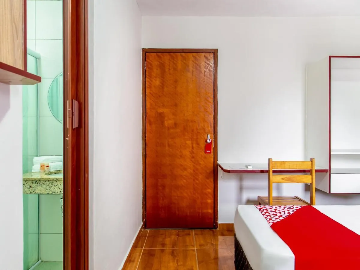 Oyo Hotel Lisboa, São José dos Campos