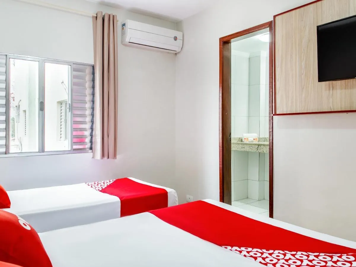 Oyo Hotel Lisboa, São José dos Campos