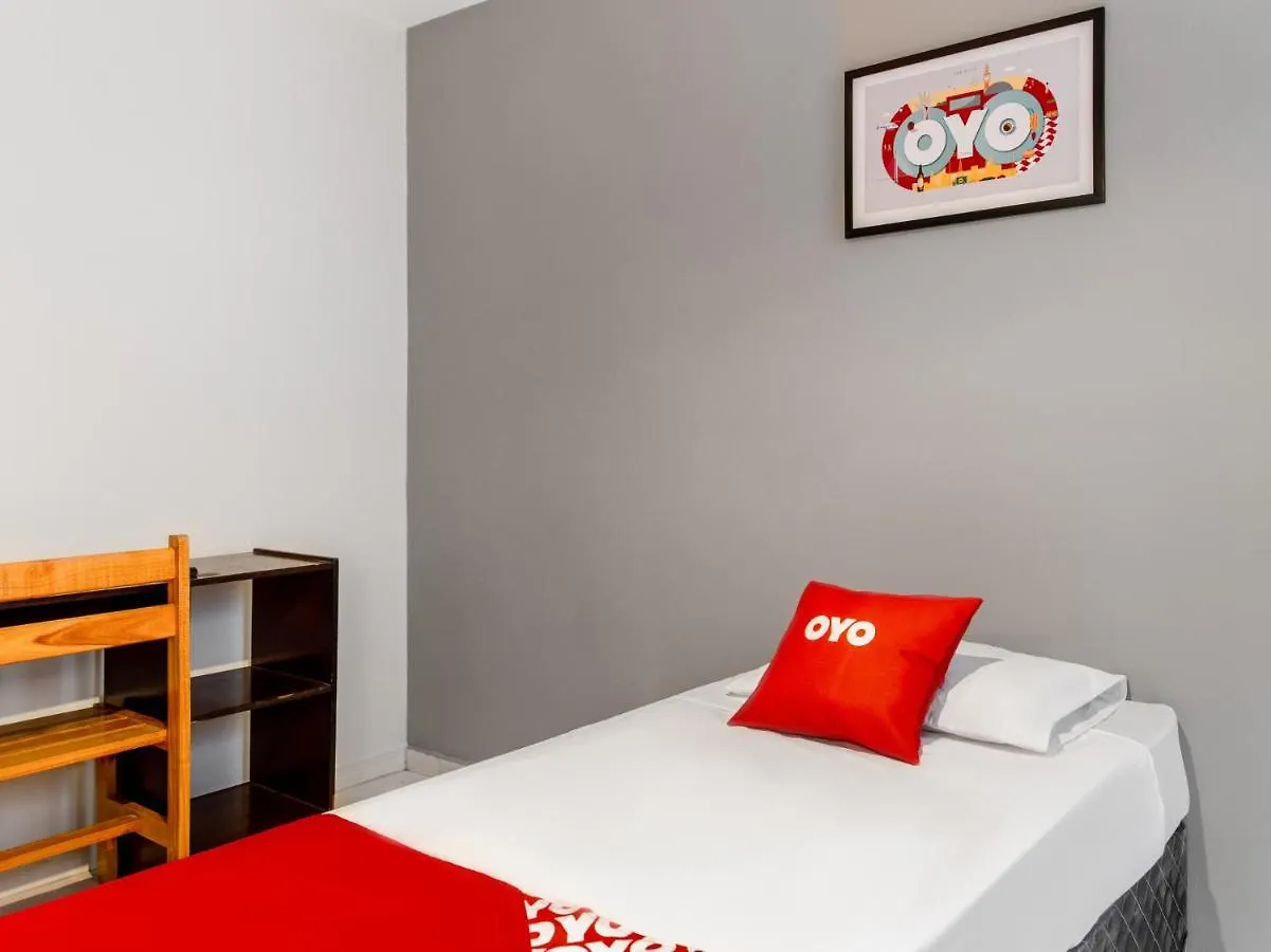 Oyo Hotel Lisboa, São José dos Campos