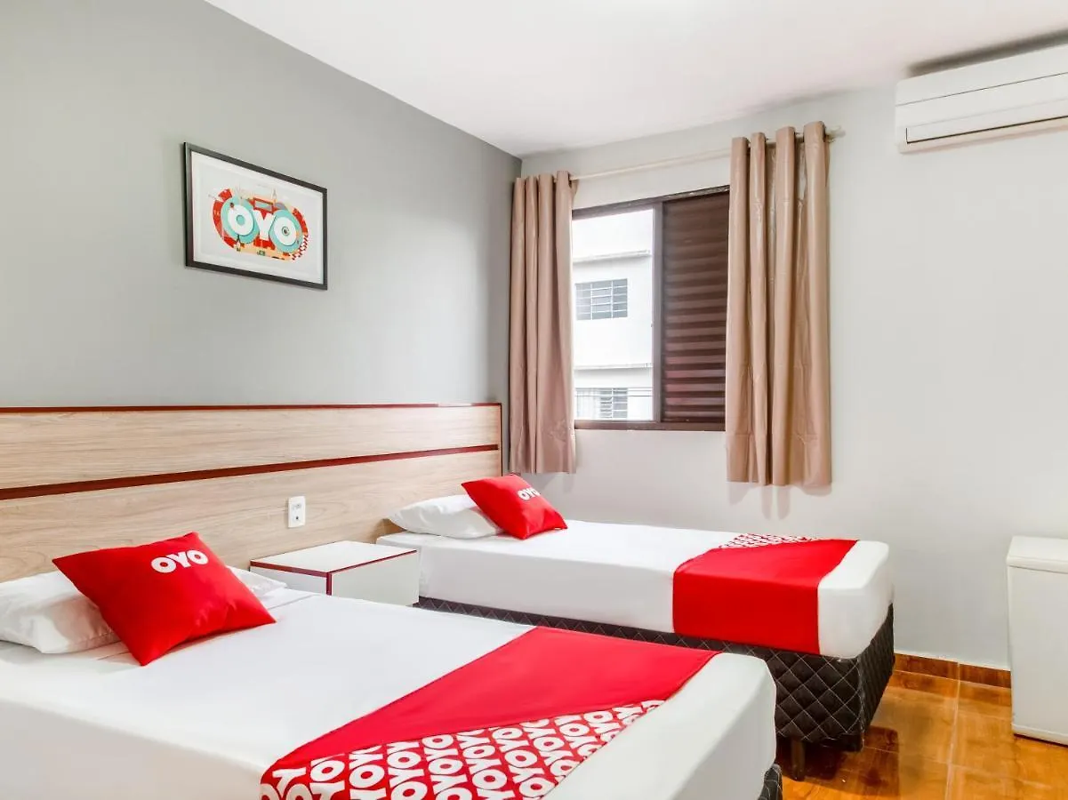 Oyo Hotel Lisboa, São José dos Campos