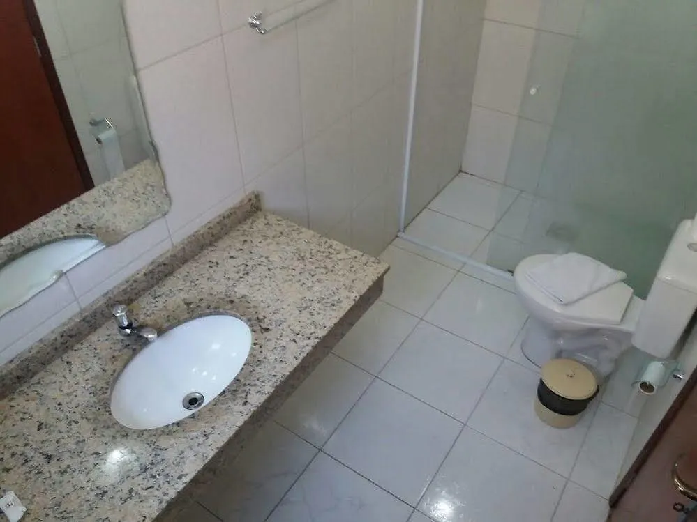 Oyo Hotel Lisboa, Sao Jose Dos Campos 2*,